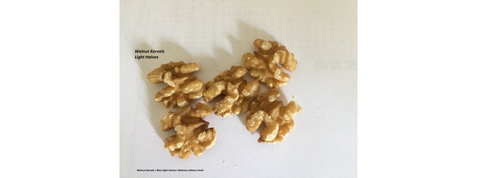 Walnut Kernels  light Halves <Without shell >